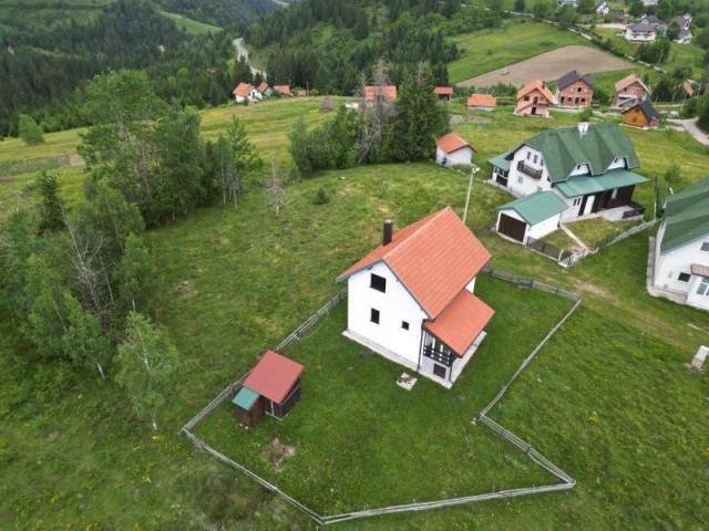 Prodaje se građevinsko zemljište 1549 m2, Kadina Ravan, Nova Varoš