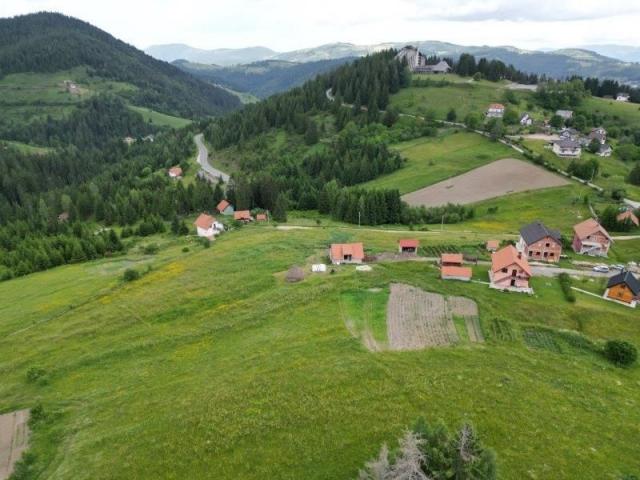 Prodaje se građevinsko zemljište 1549 m2, Kadina Ravan, Nova Varoš