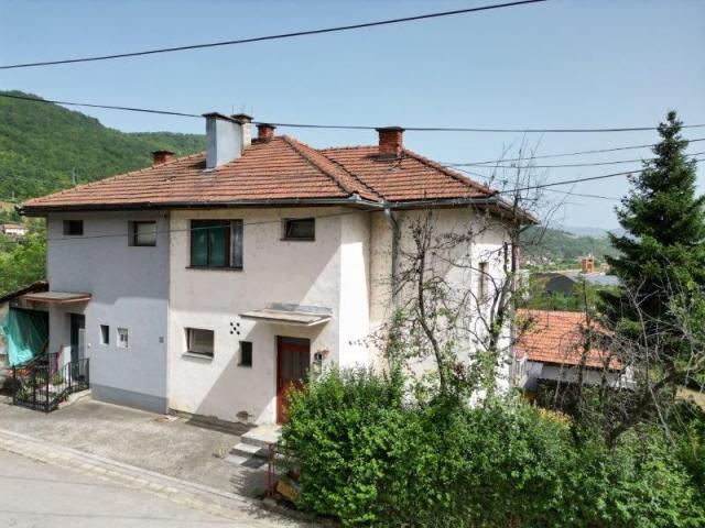 Prodaje se kuća u nizu  184 m, Pionirska, Prijepolje