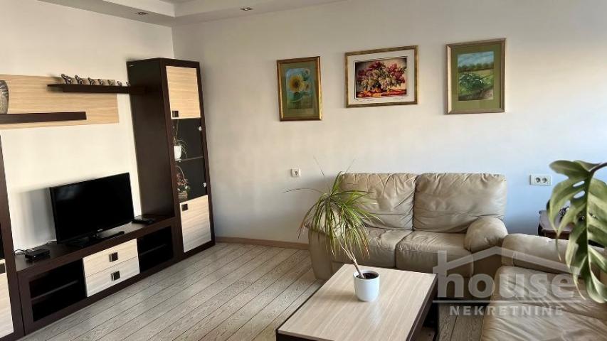 Stan NOVI SAD, BULEVAR, kv: 86, € 265740, ID: 1055743