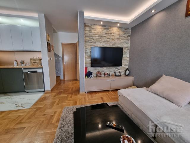 Stan NOVI SAD, SOCIJALNO, kv: 86, € 213200, ID: 1056359