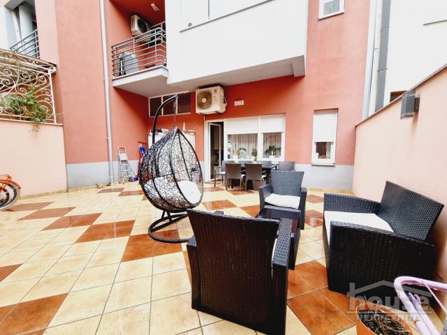 Stan NOVI SAD, SOCIJALNO, kv: 91, € 195700, ID: 1058402