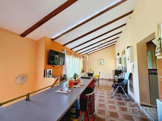 Kuća SREMSKA KAMENICA, SREMSKA KAMENICA, kv: 192, € 195700, ID: 3045067