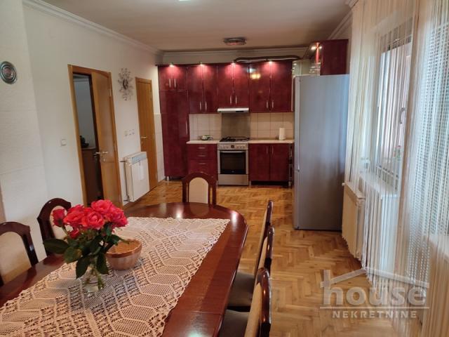 Kuća SREMSKA KAMENICA, CENTAR, kv: 462, € 339900, ID: 3045405