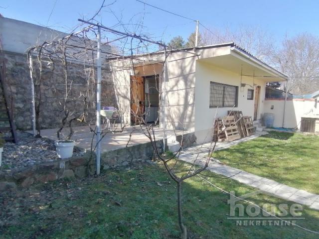 Kuća SREMSKA KAMENICA, PARAGOVO, kv: 250, € 257500, ID: 3045555