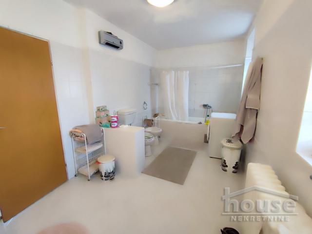 Kuća SREMSKA KAMENICA, BOCKE, kv: 250, € 395000, ID: 3045639