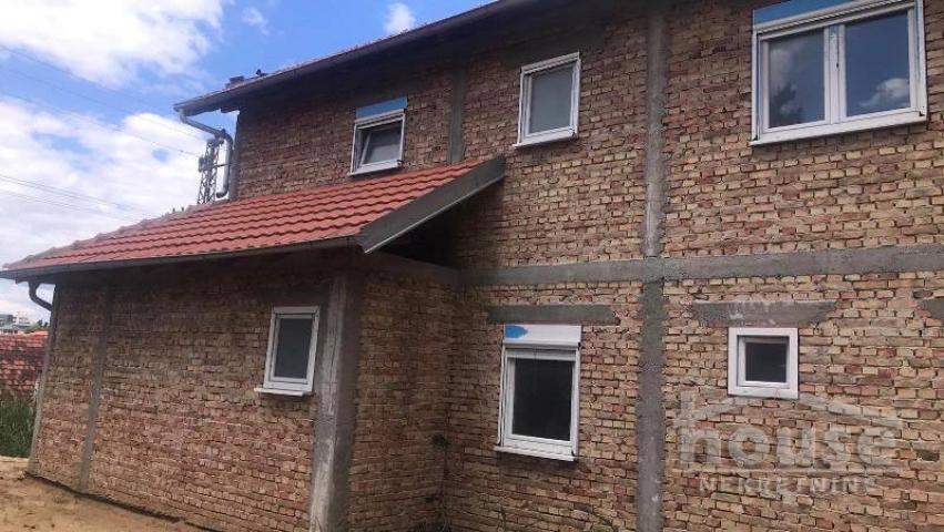 Kuća SREMSKA KAMENICA, PARAGOVO, kv: 208, € 206000, ID: 3045826