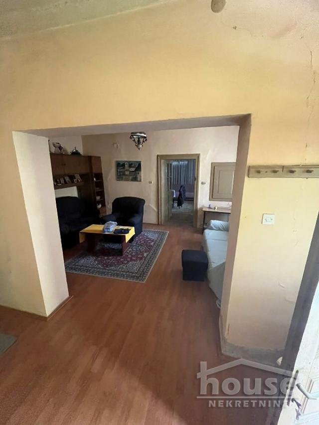 Kuća ZMAJEVO, ZMAJEVO, kv: 224, € 36000, ID: 3045830