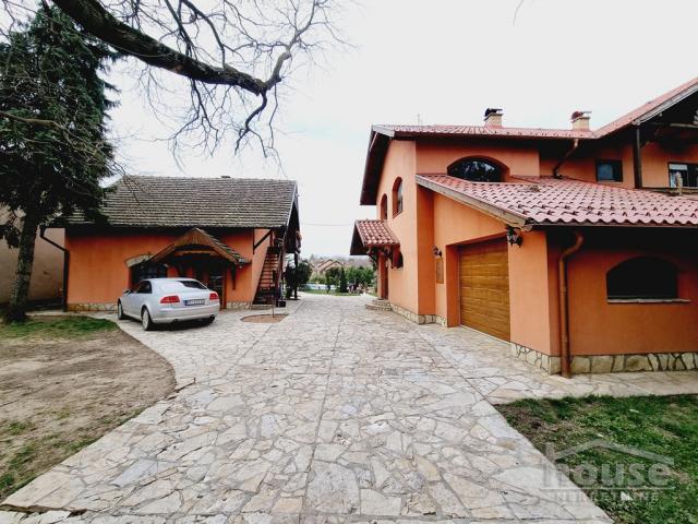 Kuća BAČKA TOPOLA, BAČKA TOPOLA, kv: 440, € 350000, ID: 3046137