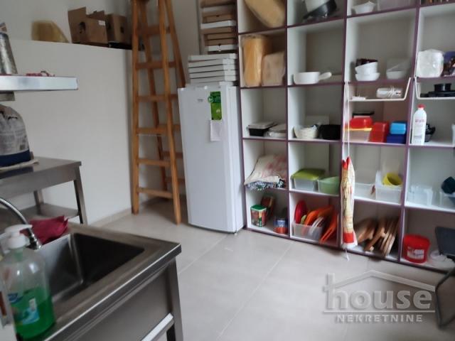 Lokal SREMSKI KARLOVCI, CENTAR, kv: 250, € 260000, ID: 8091677