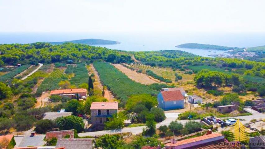 Mediteranska kuća, otok Vis, Podstražje