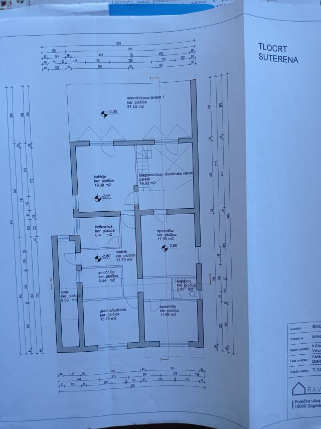 Kuća: Zagreb Vrhovec), 300. 00 m2, na parceli 780 m2 