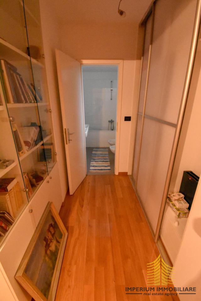 Stan: Zagreb (Maksimir), 220. 00 m2, novogradnja, REBROVAC