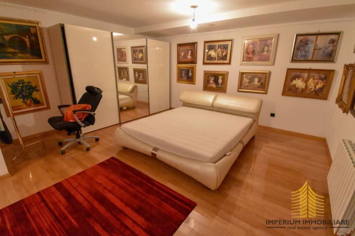 Stan: Zagreb (Maksimir), 220. 00 m2, novogradnja, REBROVAC