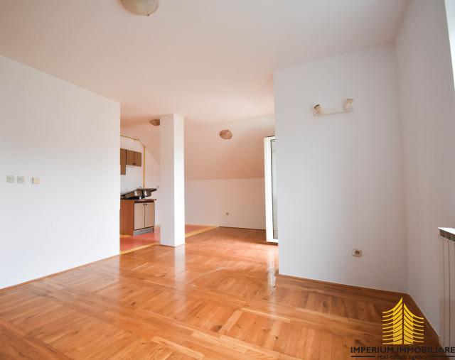 Stan: Zagreb (Podsused-Vrapče), 92. 00 m2 (iznajmljivanje)