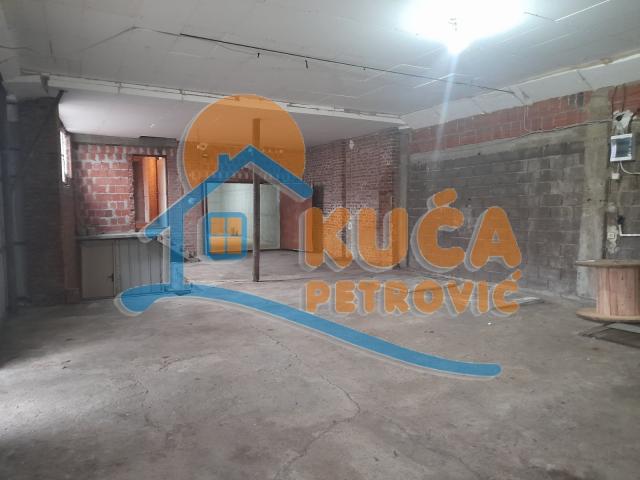 Izdaje se magacin/hala, Donji Matejevac I , 300m2, 500e