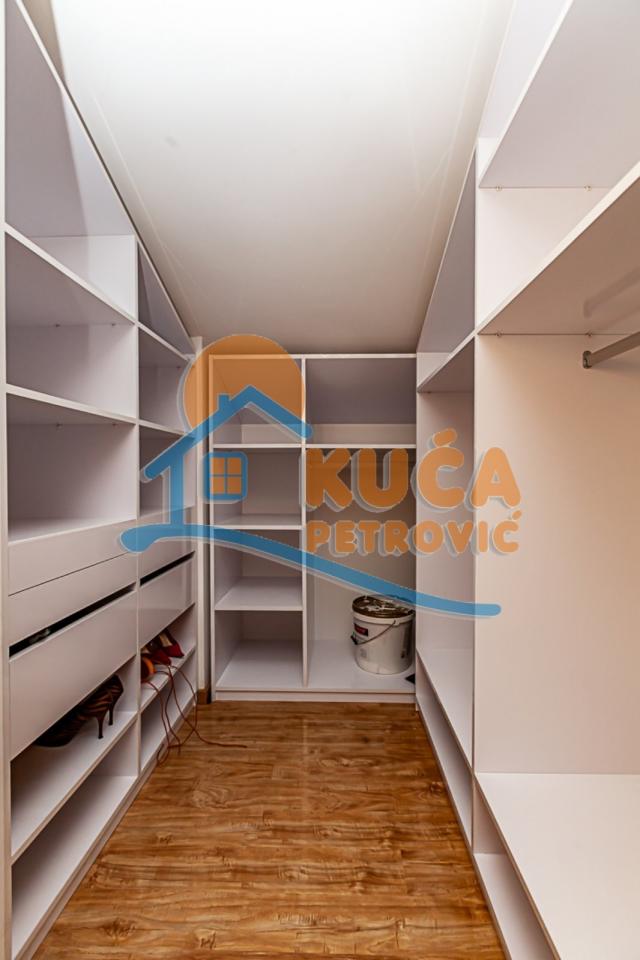 Stan duplex, 141 m2, kod Vojne bolnice