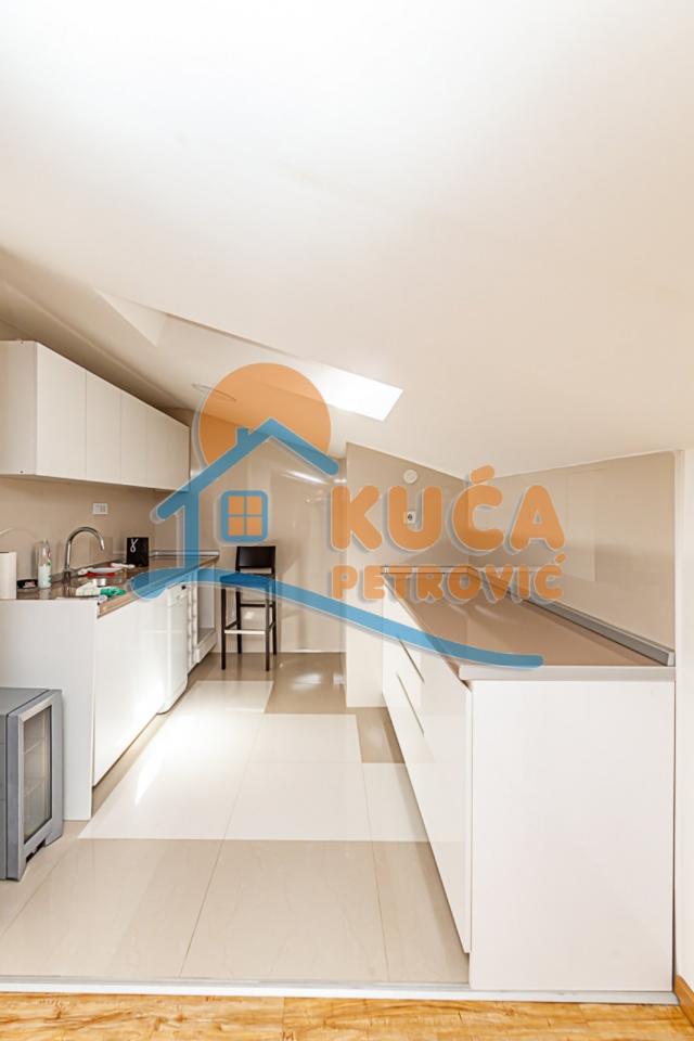 Stan duplex, 141 m2, kod Vojne bolnice