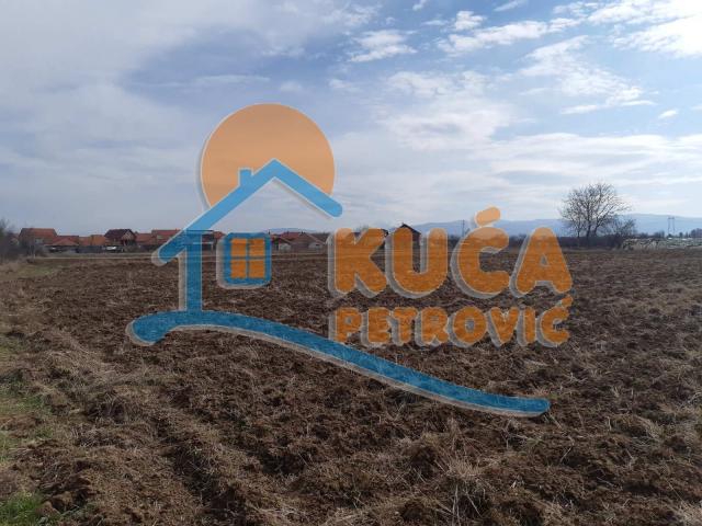 Plac, Novo selo 3309m2