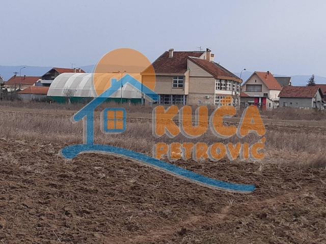 Plac, Novo selo 3309m2