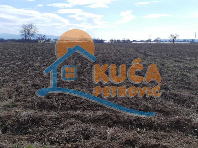 Plac, Novo selo 3309m2