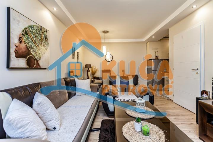 Na prodaju, kuća , Palilula, 290m2, plac 454m2