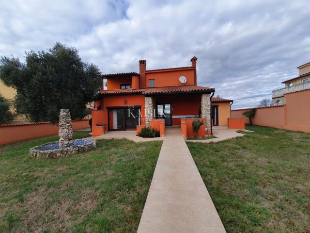 Istrien - Fažana, Haus mit einem Garten von 1462 m2