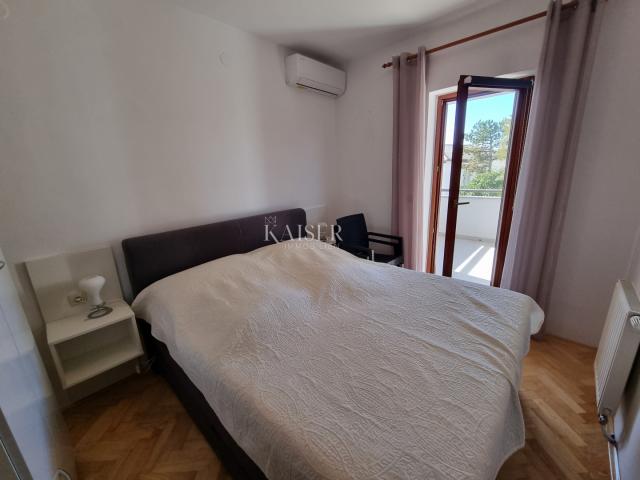 Crikvenica, Selce - kuća sa 5 apartmana 