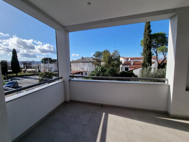 Crikvenica, Selce - kuća sa 5 apartmana 