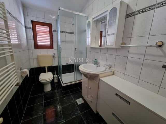 Crikvenica, Selce - kuća sa 5 apartmana 