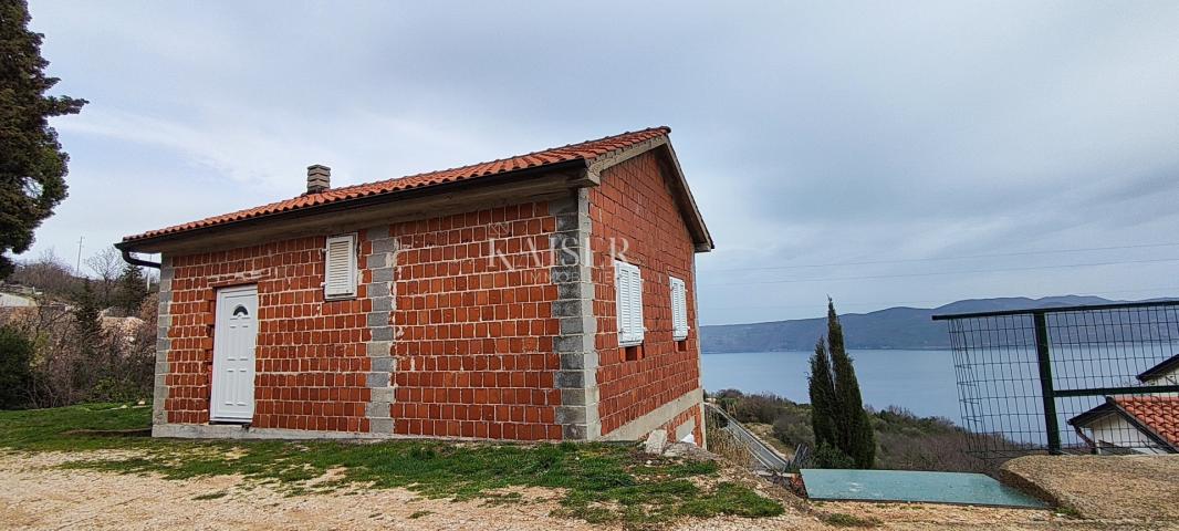 Brseč - house with 2 duplex apartments, 160 m2