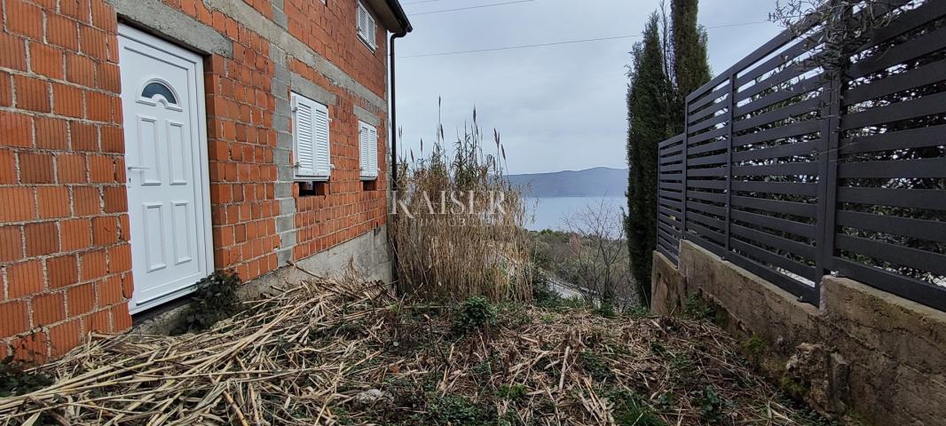 Brseč - house with 2 duplex apartments, 160 m2