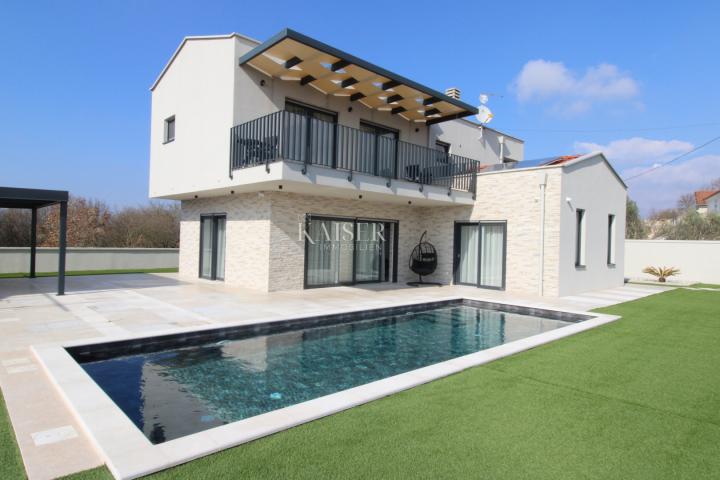 Istria - Poreč, beautiful villa with pool, modern design.