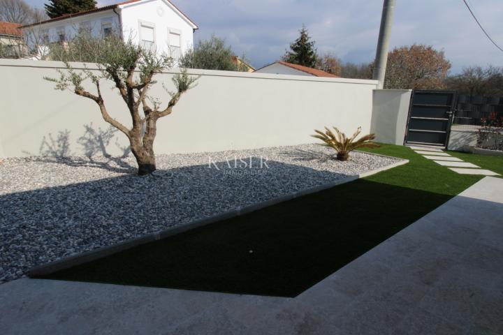 Istria - Poreč, beautiful villa with pool, modern design.