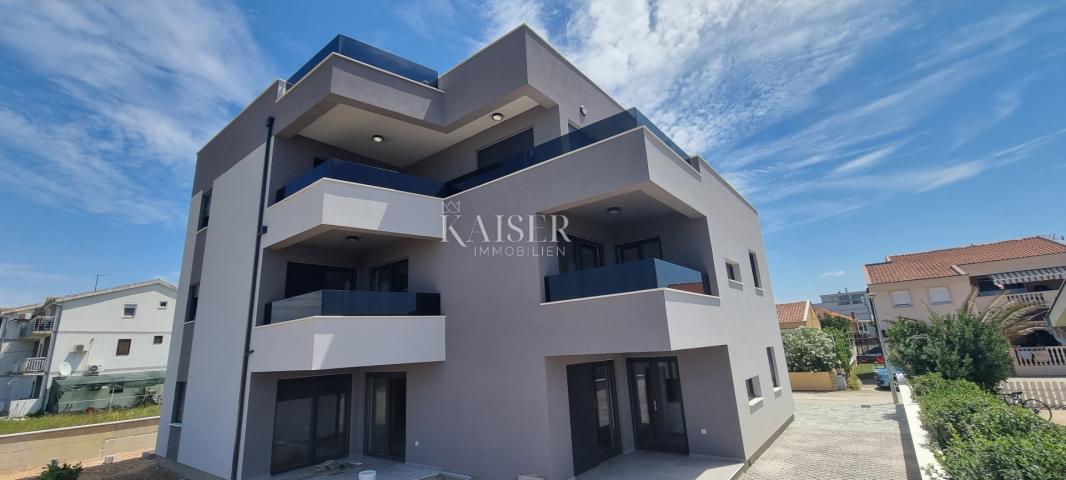 Zadar, Privlaka - Stan sa krovnim bazenom  172 m2