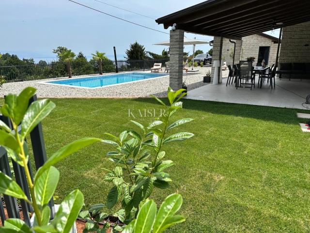 Opatija - mediteranska villa, pogled na more, 328m2