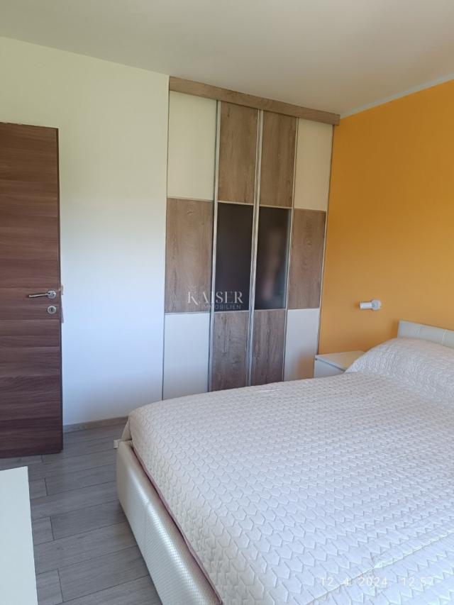 Flat Pobri, Opatija - Okolica, 84m2