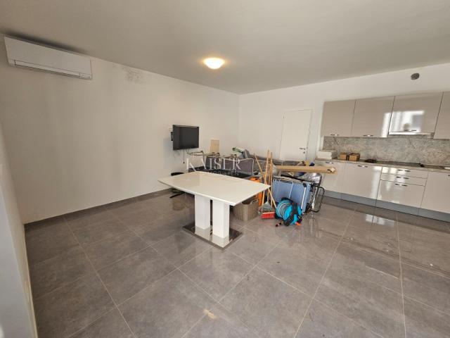 Apartment Malinska, Malinska-Dubašnica, 161,06m2