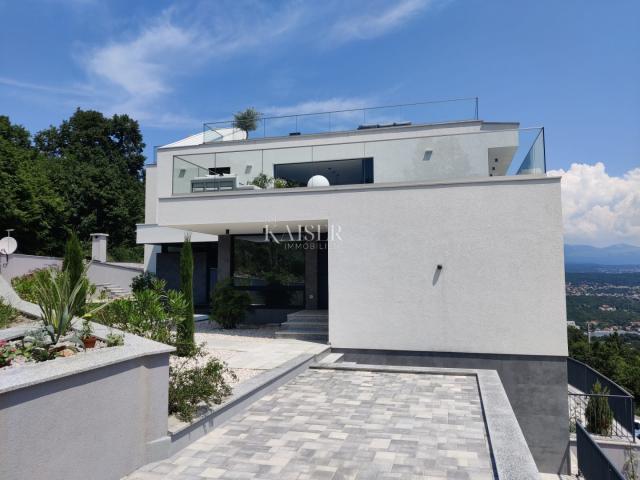 Opatija Riviera, einzigartige Villa mit spektakulärem Meerblick und city skyline Rijeku.