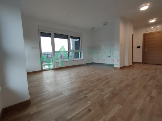 Luksuzni trosobni apratmani u Banji Vrdnik, kompleks Fruške Residence! 95m2. 