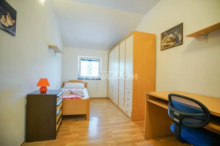 Apartmanska kuća 100m od dvorane Višnjik Zadar