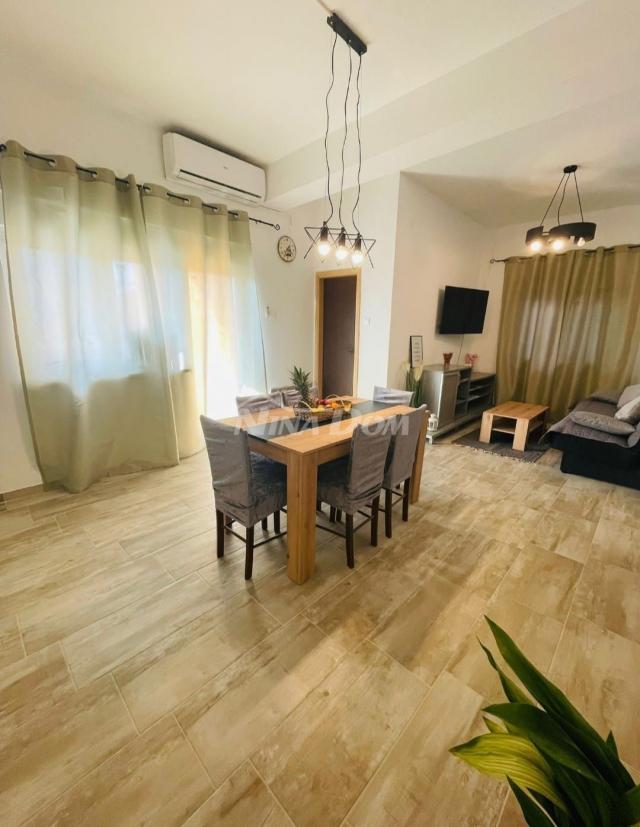 Apartmanska kuća 100m od dvorane Višnjik Zadar