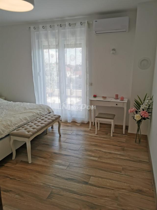 Luksuzni apartman s pogledom na more, 2. kat centar otoka Vira 