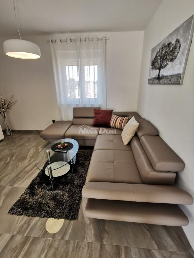 Luksuzni apartman s pogledom na more, 2. kat centar otoka Vira 