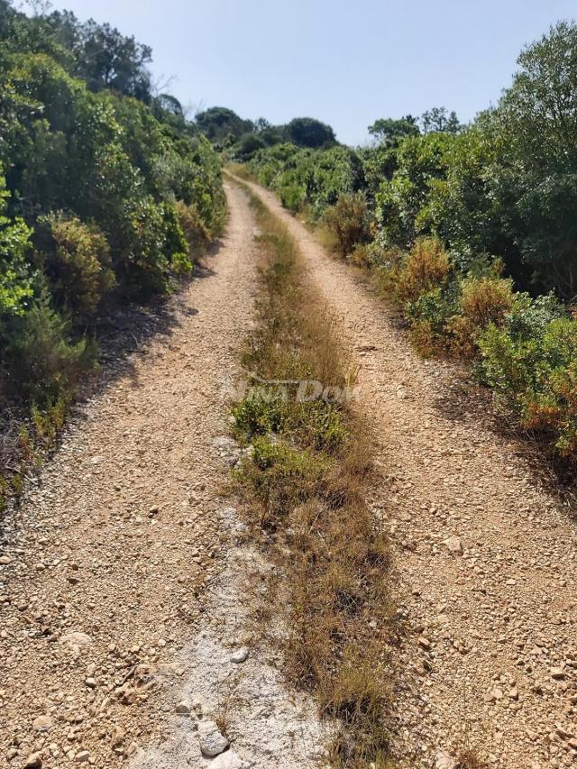 Građevisnko zemjište sa pogledom na more u Brgulju, otok Molat