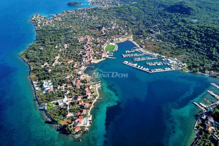 1. Red do mora kuća Sutomišćica-otok Ugljan