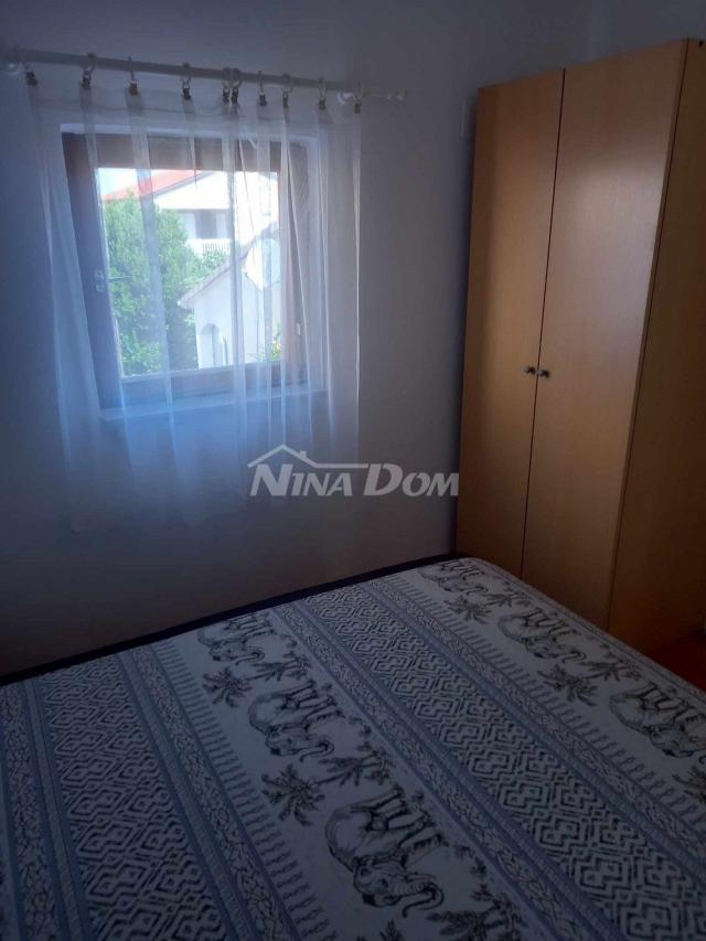 Nekretnina s 4 apartmana