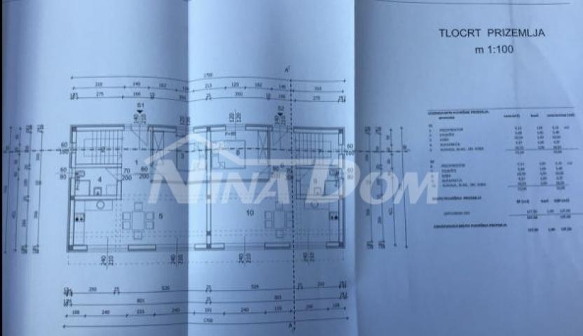 Novogradnja dvojnica prizemlje, kat i potkrovlje, pogled na more