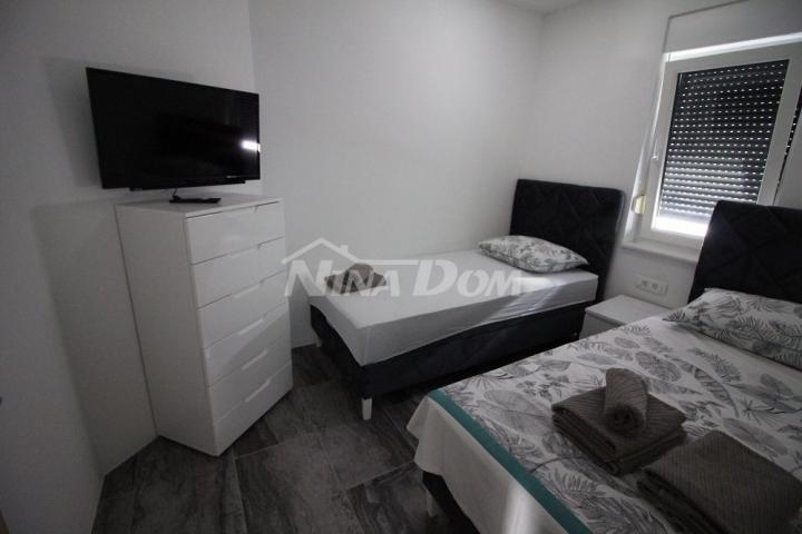 Apartman s tri spavaće sobe, prizemlje 