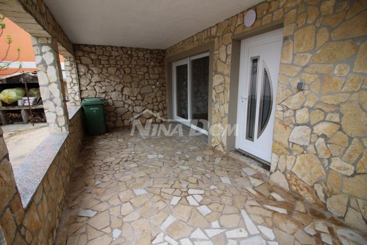 Kuća dvojnica s dva odvojena apartmana